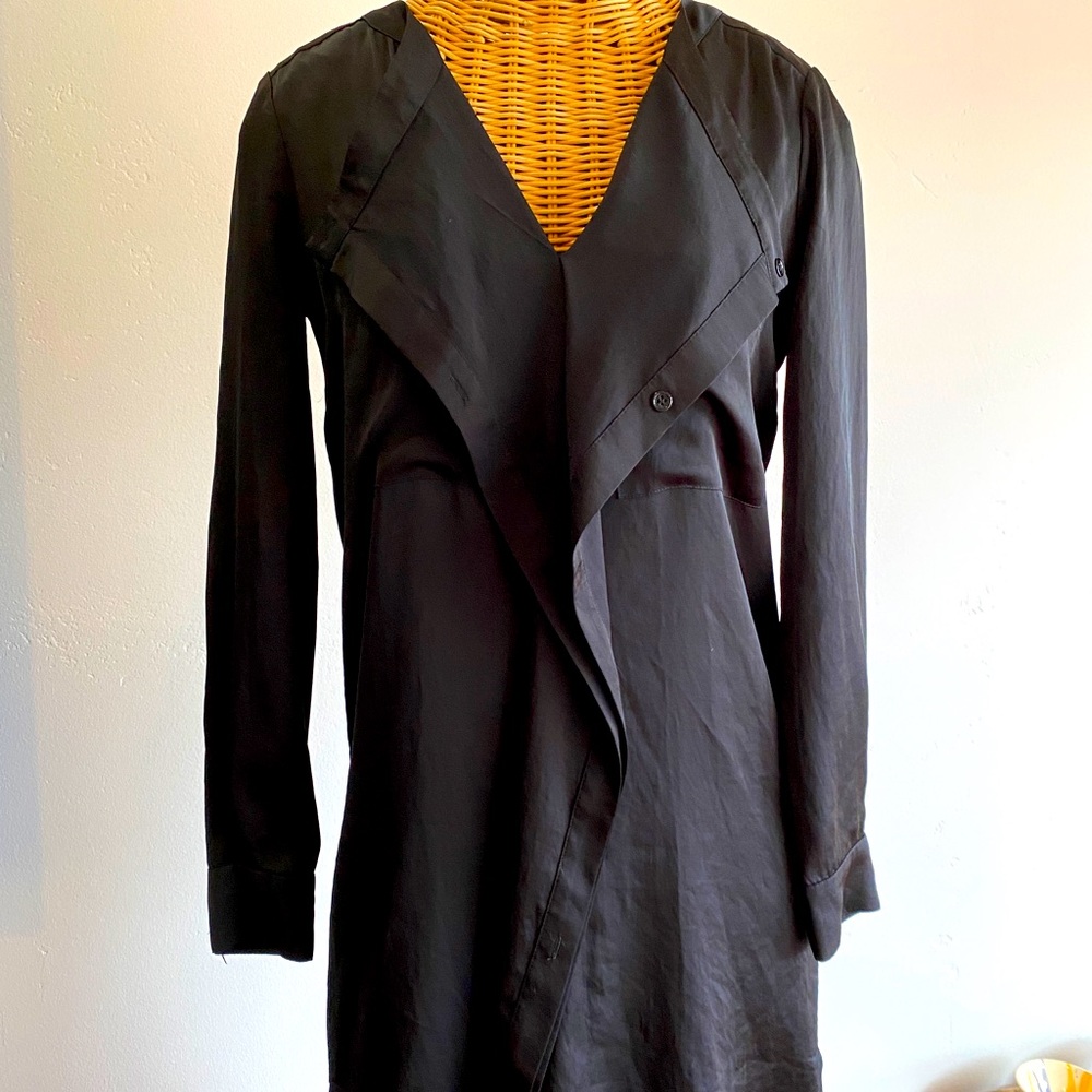 BCBG MAXAZRIA beautiful black satin dress size XXS